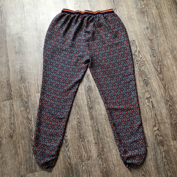 LILY WHITE Multicolor kaleidoscope joggers casual pants - Picture 3 of 7